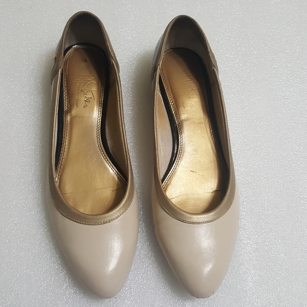 🎈LIFETRIDE🎈 women's shoes size 9M